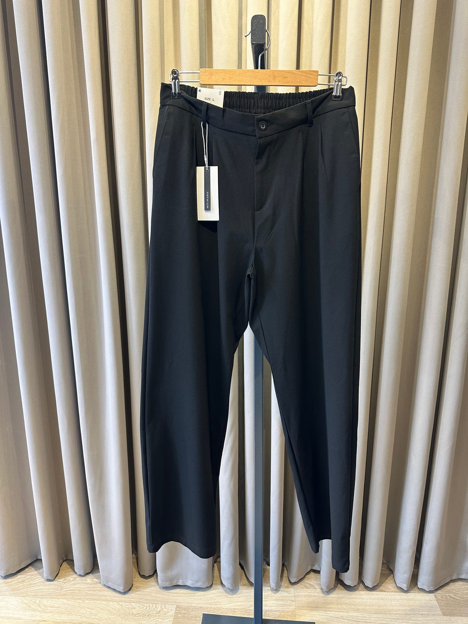 Pileli Kumaş Pantolon (Siyah)