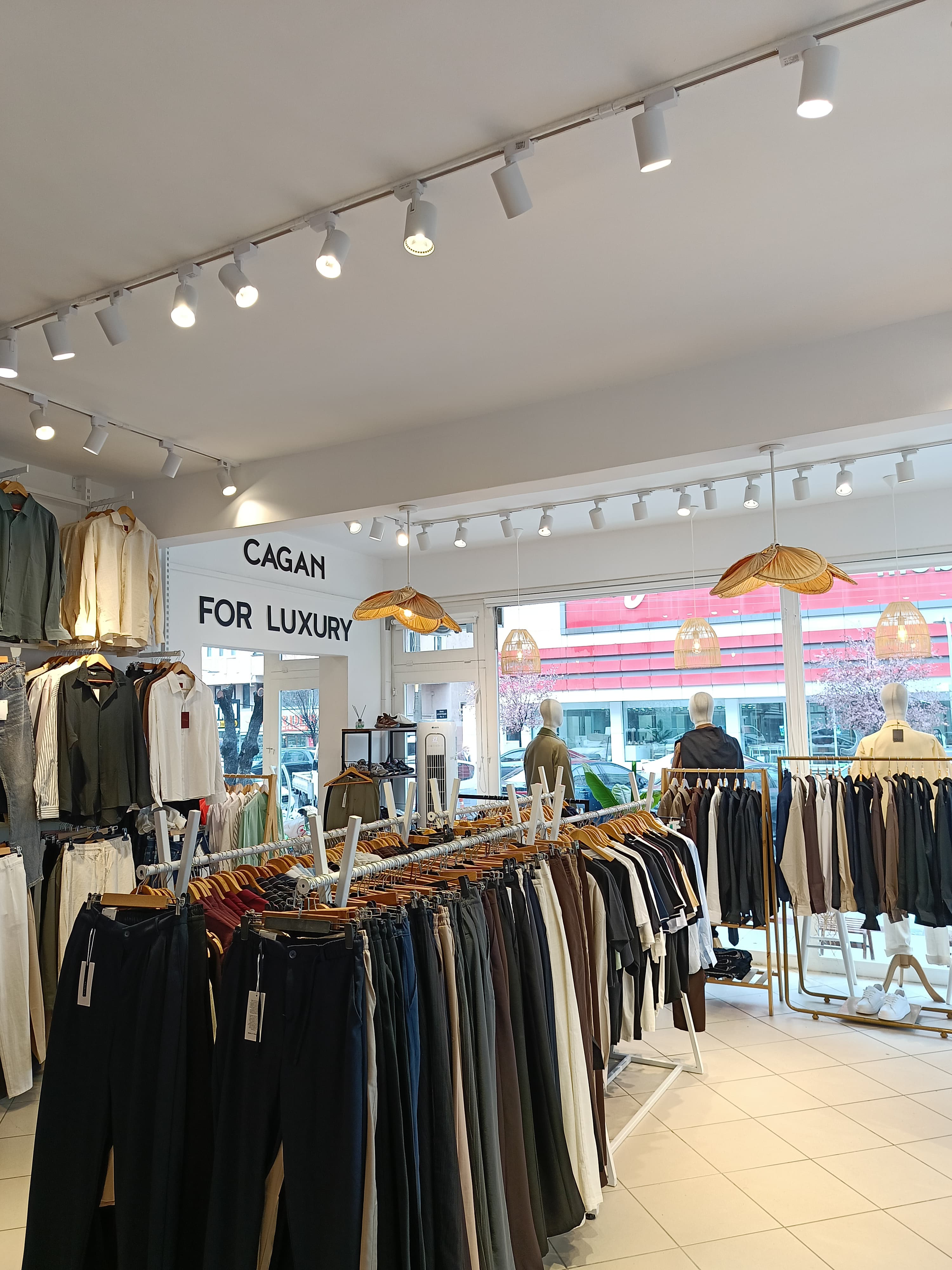 Çağan Butik mağaza içi